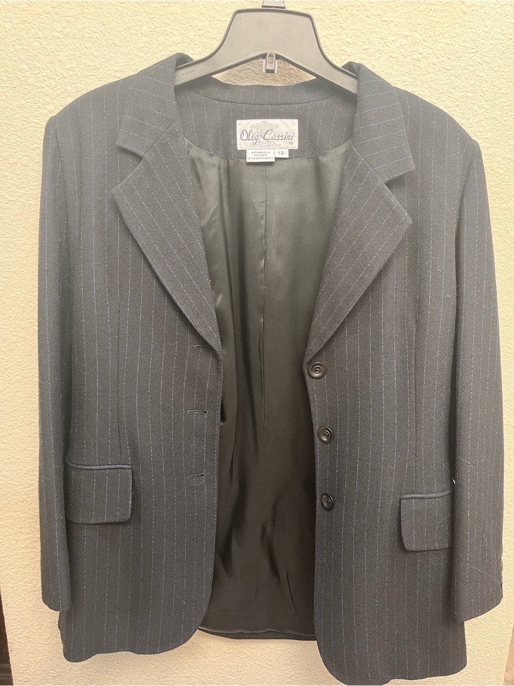 Oleg Cassini Women’s Navy Pinstripe Sport Coat
